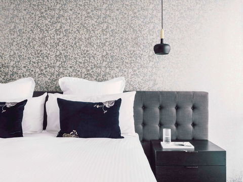 Quay West Suites Melbourne - Australian Directory 13