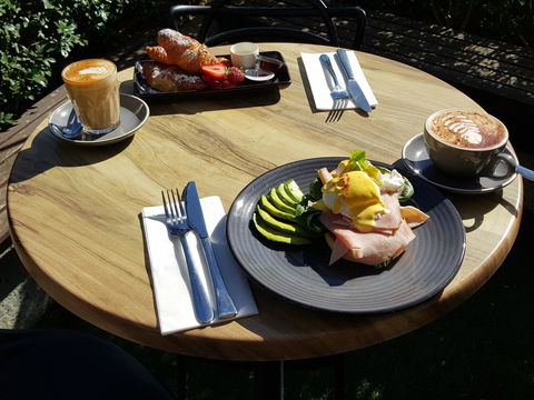 Quay West Suites Melbourne - Australian Directory 16