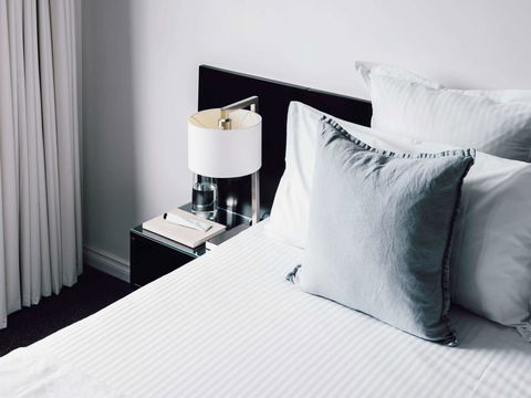 Quay West Suites Melbourne - Australian Directory 39