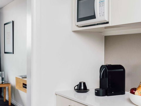 Quay West Suites Melbourne - Australian Directory 41