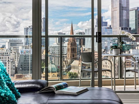 Quay West Suites Melbourne - Australian Directory 40