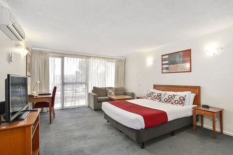 Knox International Hotel And Apartments - Australian Directory 20