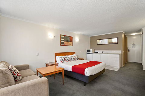 Knox International Hotel And Apartments - Australian Directory 11
