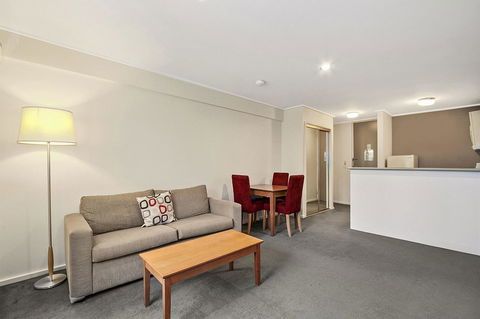 Knox International Hotel And Apartments - Australian Directory 15