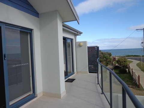 The Beach Villa Bunbury - Australian Directory 2