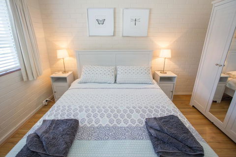 The Blue Door Villa - Australian Directory 3