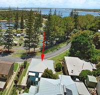 The Blue House - flat walk to river and beach - Australian Directory