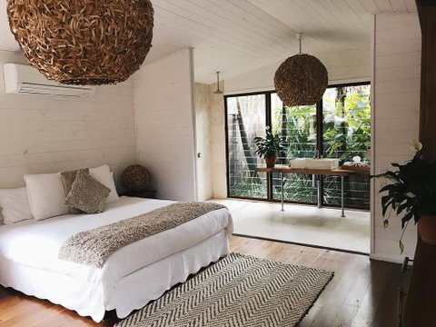 The Boathouses At Leaves & Fishes - Australian Directory 1
