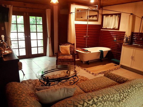 The Cabin - Australian Directory 0