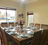 The Entertainer - Downtown Orange Sleeps 11 - Australian Directory