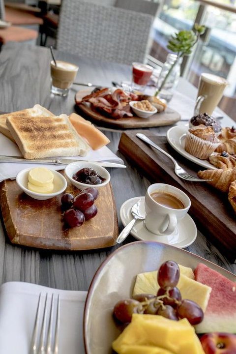 The Executive Inn, Newcastle - Australian Directory 3