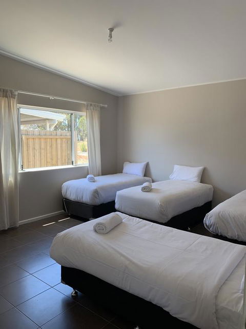 THE FAMILY RETREAT - Australian Directory 3