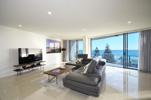 The Garland At Rainbow Bay - Australian Directory 2