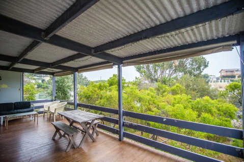 The Gee Beach House - Australian Directory 1
