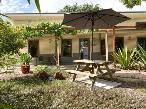 The Grape And Olive At Willunga - Australian Directory 0
