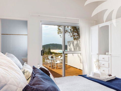 The Headland House - Australian Directory 1