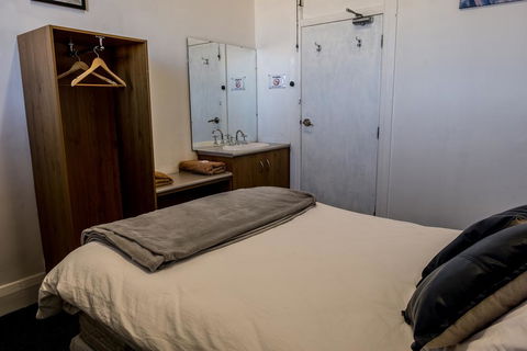 The Imperial Hotel - Australian Directory 3