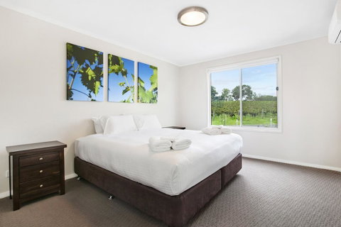 The Lake House @ 201 - Australian Directory 2