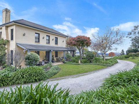 The Lodge @ Linden Hall - Australian Directory 1