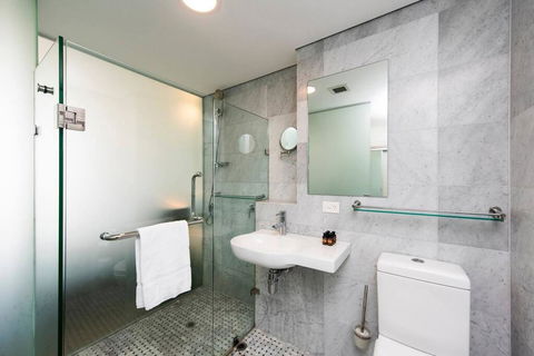 The Nest - Cosy Space On Newcastle Street With Roof Terrace - Australian Directory 3