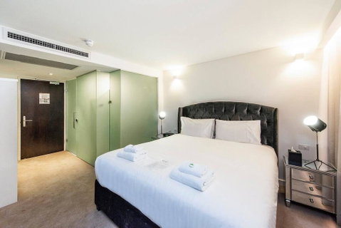The Nest - Hollywood Style Space With Roof Terrace - Australian Directory 2