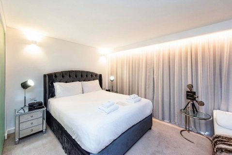 The Nest - Hollywood Style Space With Roof Terrace - Australian Directory 0