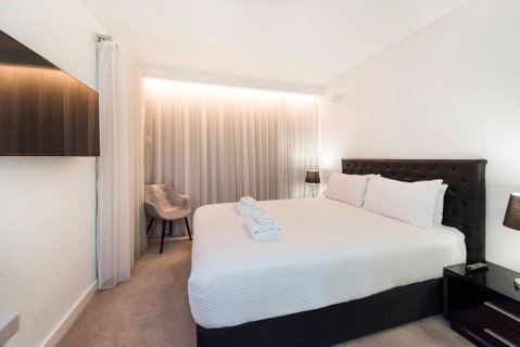 The Nest - Smart Suite On Newcastle St With Rooftop Views - Australian Directory 1