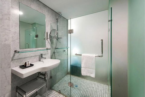 The Nest - Spacious Studio On Newcastle St With Roof Terrace - Australian Directory 2