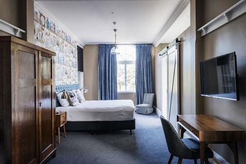 The North Sydney Hotel - Australian Directory 2