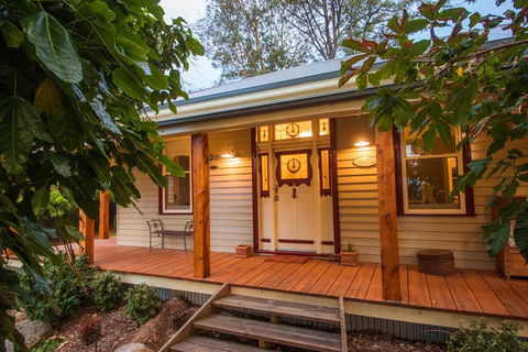 The Oaks Lilydale Accommodation - Australian Directory 0