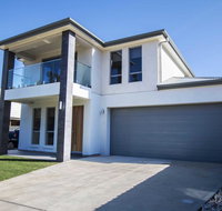 The Races Complex - Australian Directory