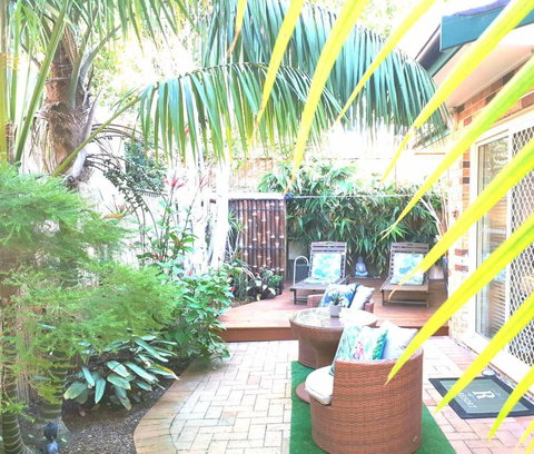 The Resort At Cronulla - Australian Directory 1