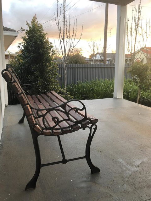 The Rested Guest 3 Bedroom Cottage West Wyalong - Australian Directory 2
