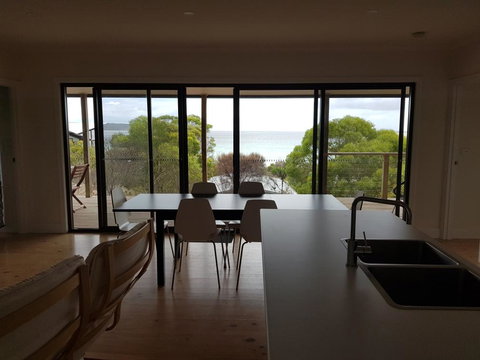 The Sand Bank - Australian Directory 0