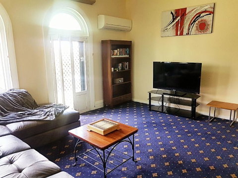 The Wharf Hotel - Australian Directory 2