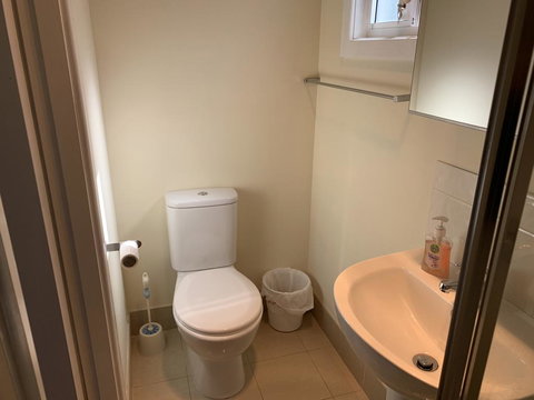 Thornleigh Garden View, Comfortable & Tranquil - Australian Directory 3