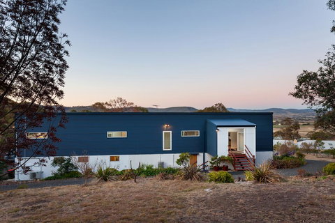 Tolpuddle Villa - Australian Directory 0