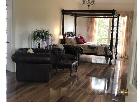 Toolebewang Farm Cottage - Australian Directory 2