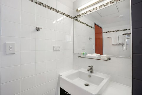 Toowong Inn & Suites - Australian Directory 3