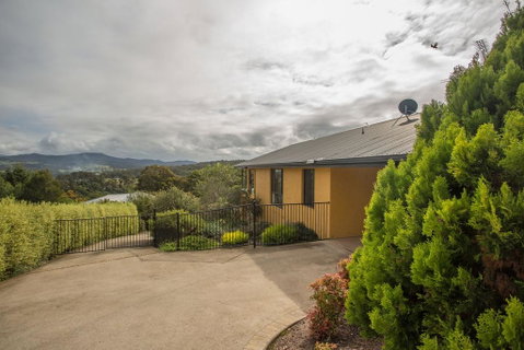 Top Views On Lakewood - Australian Directory 2