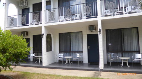 Tower Court Motel - Australian Directory 3