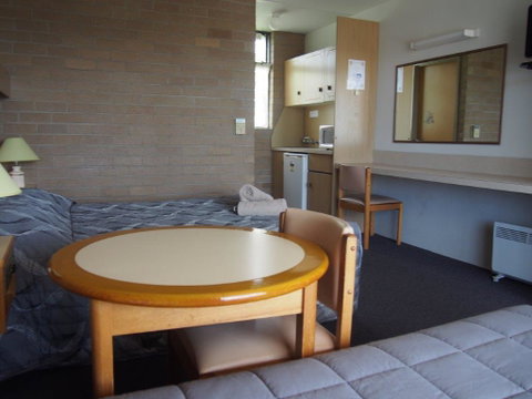 Town Centre Motor Inn - Australian Directory 1