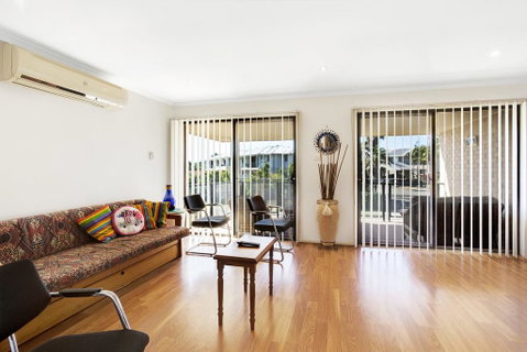 Townhouse In The Heart Of Port Stephens - Australian Directory 0