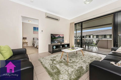 Townsville Luxury Spacious Apt 3 BR-2BTH Pools - Australian Directory 1