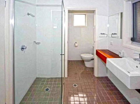 Trade Winds @ Callala Beach - Australian Directory 2