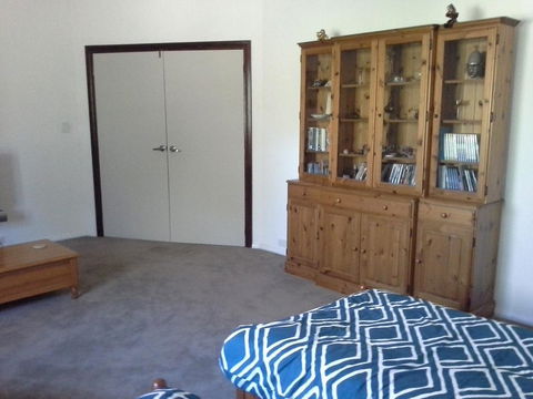 Tree Lodge - Australian Directory 3