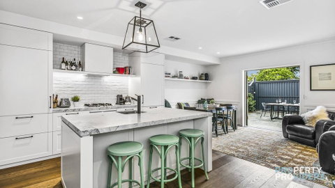 Tribeca On West Executive Escape - Australian Directory 2