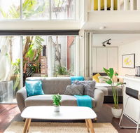Trendy Loft Near Smith St. with Cosy Courtyard and Parking - Australian Directory