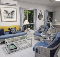 Trinity Beach POOLSIDE Apartment - Australian Directory
