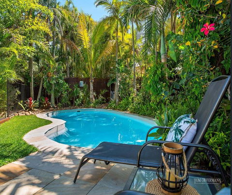 Tropical Oasis - Australian Directory 0